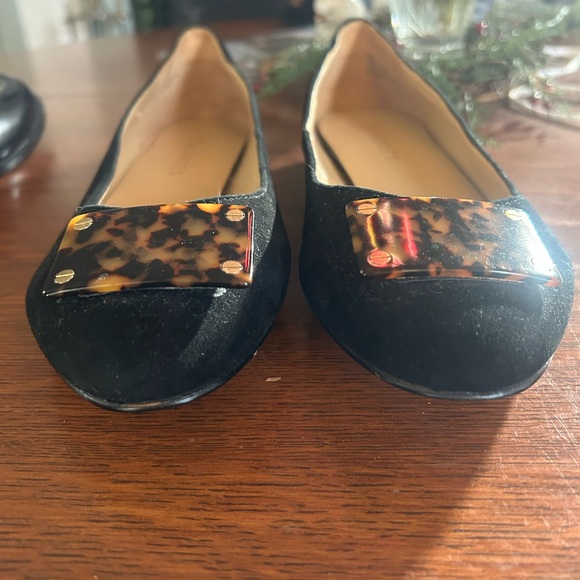 Talbots Black Suede Women's Shoes with Tortoise Accent NWOT - Picture 2 of 6